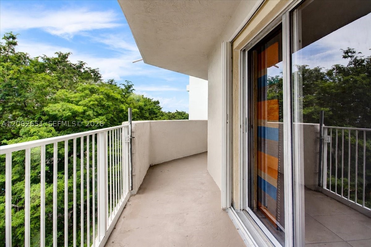 1975 Normandy Dr #303, Miami Beach FL 33141