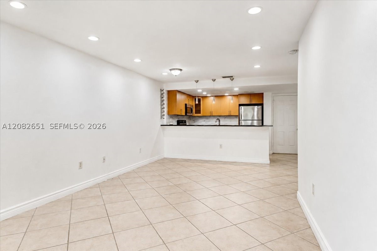 1975 Normandy Dr #303, Miami Beach FL 33141