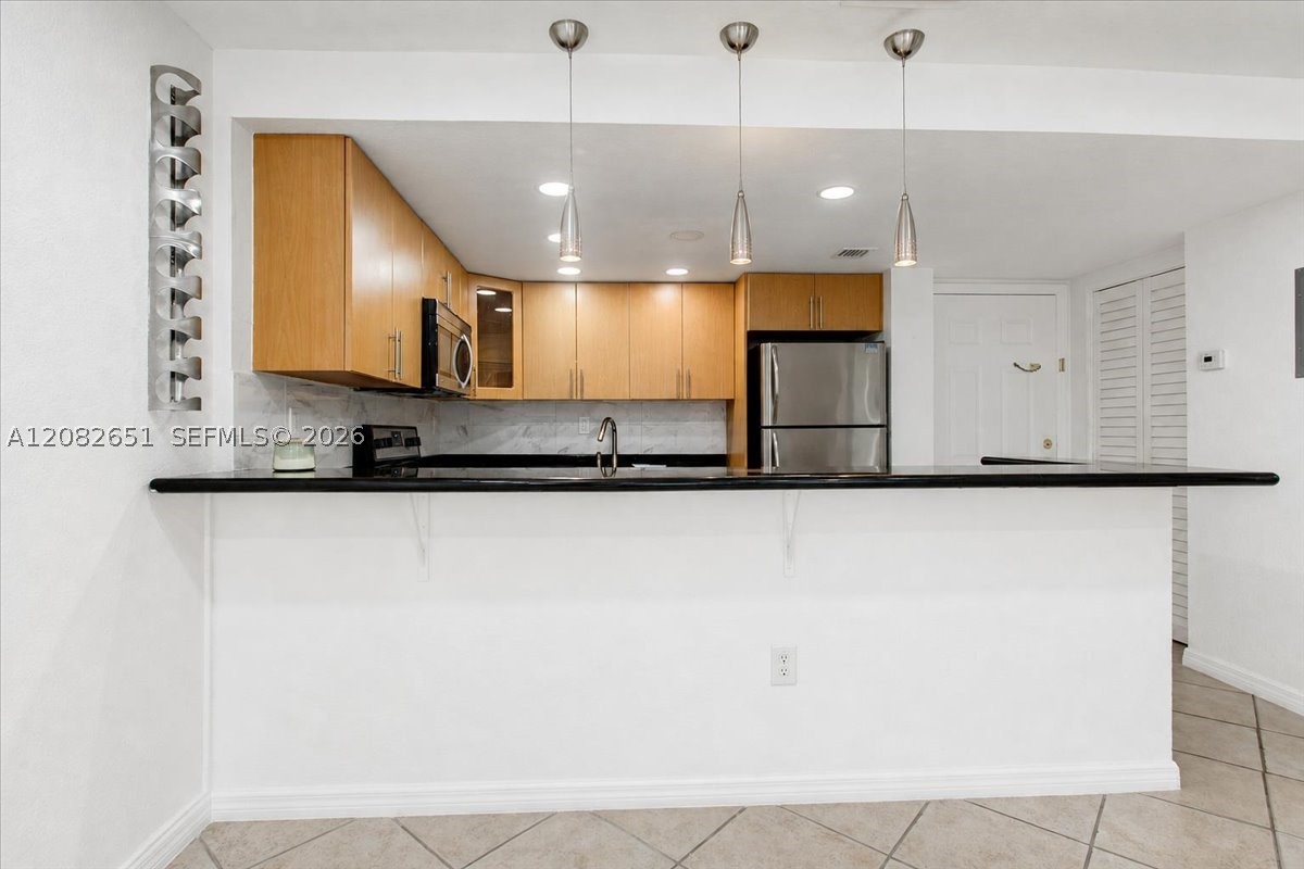 1975 Normandy Dr #303, Miami Beach FL 33141
