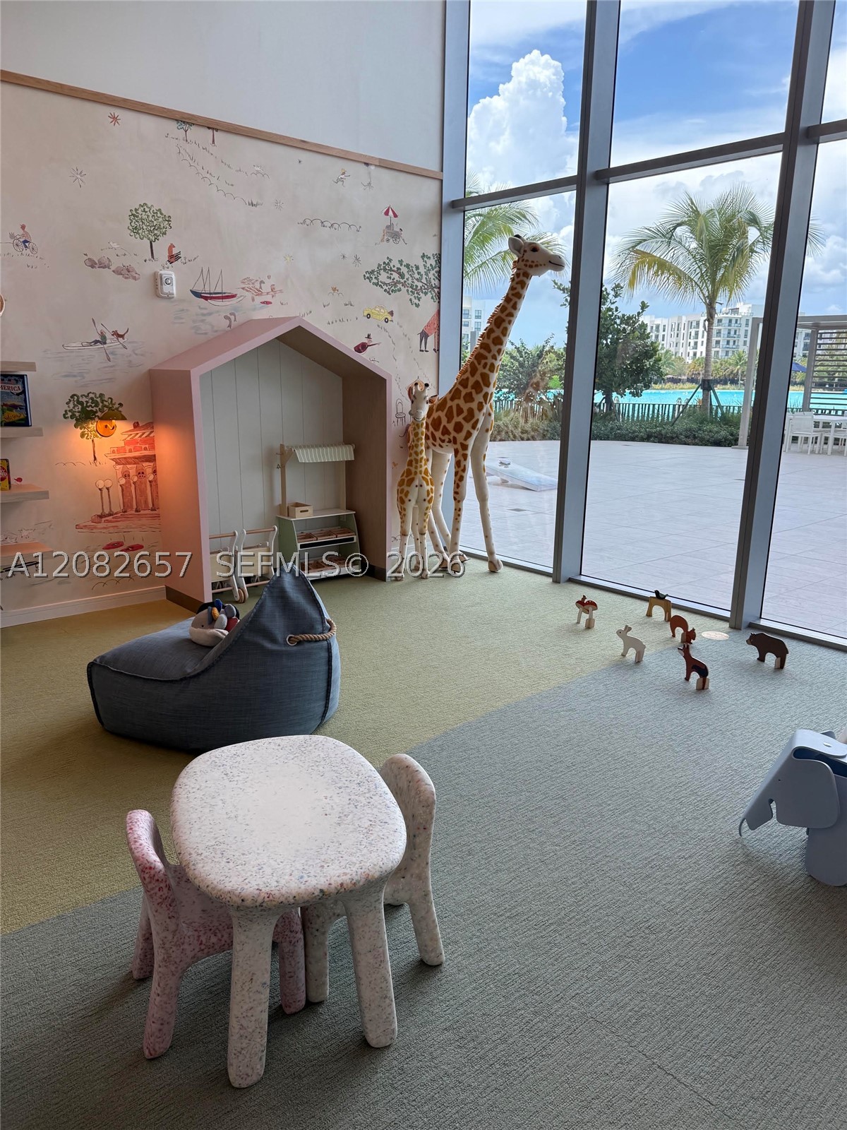2411 Laguna Circle #2703, North Miami FL 33181