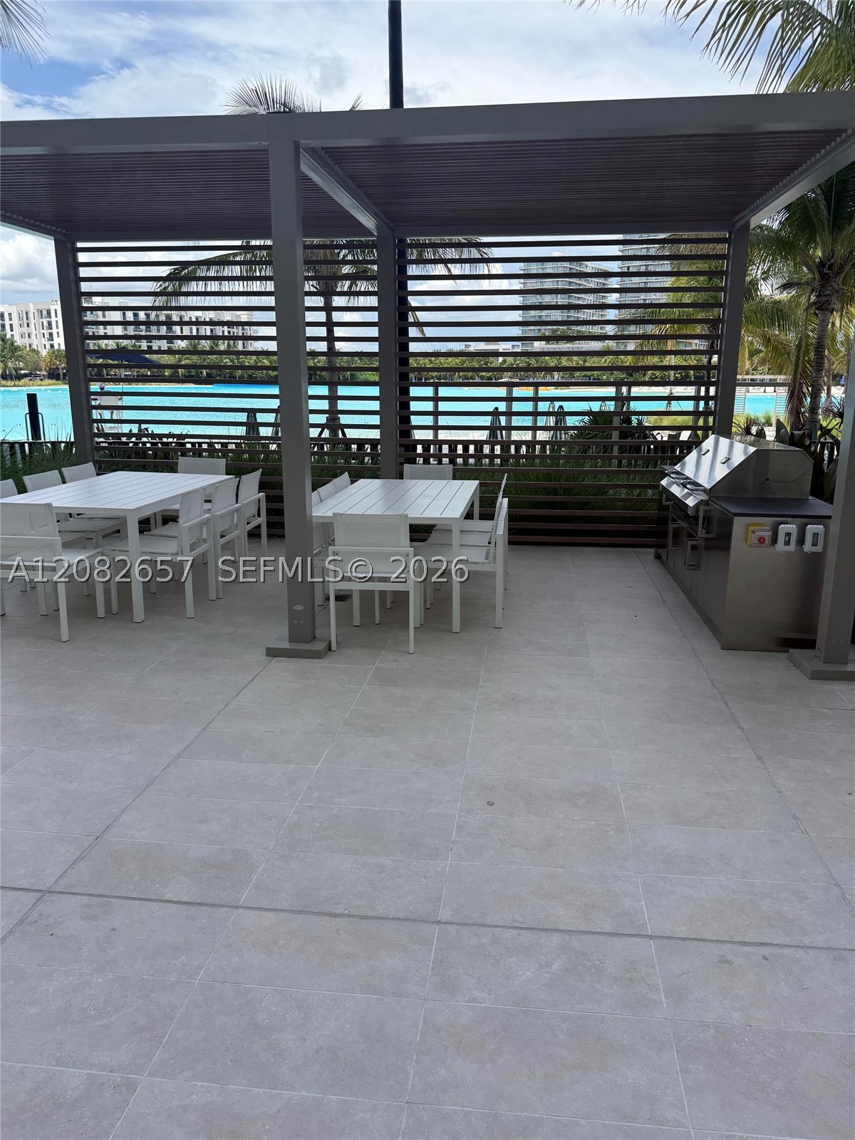 2411 Laguna Circle #2703, North Miami FL 33181