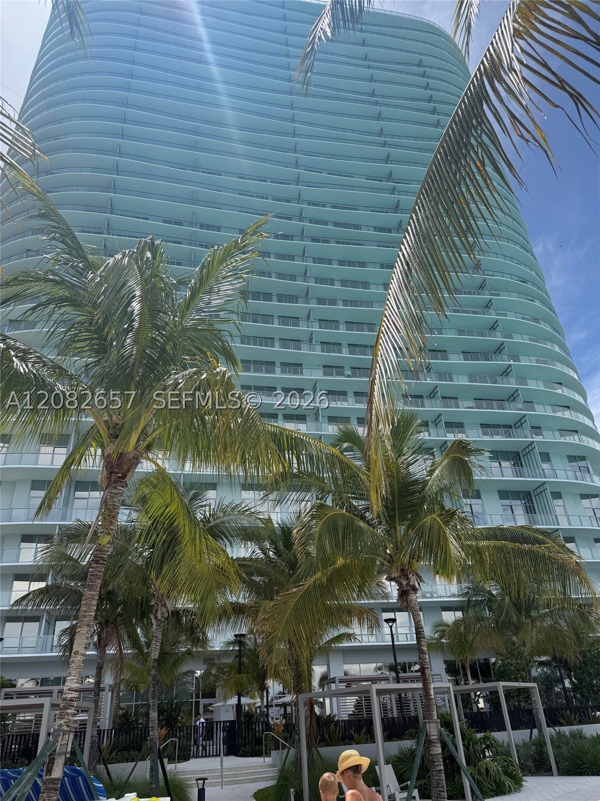 2411 Laguna Circle #2703, North Miami FL 33181