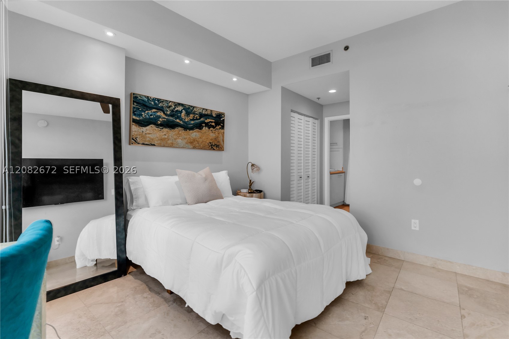 6515 E Collins Ave #1504, Miami Beach FL 33141
