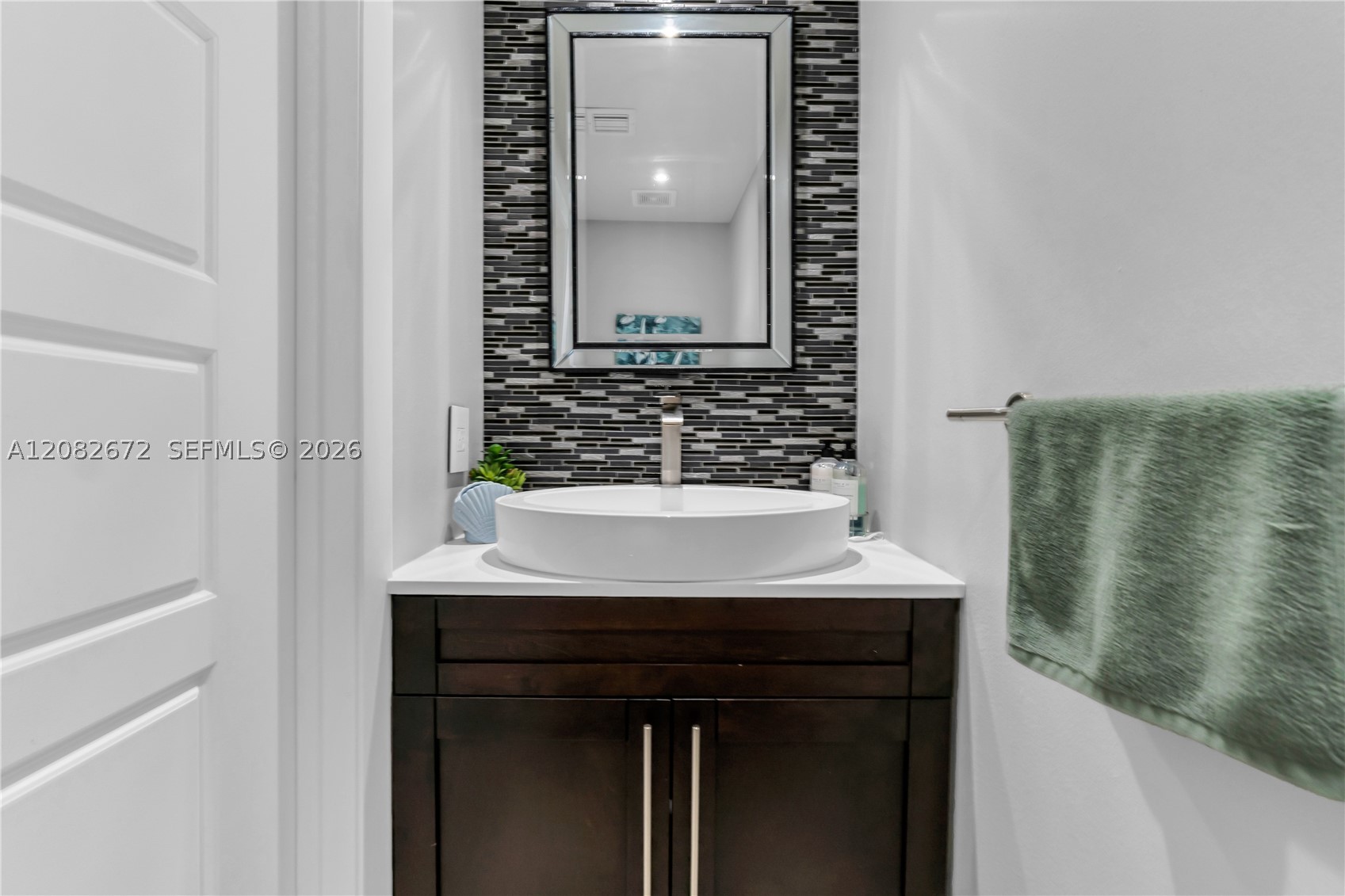 6515 E Collins Ave #1504, Miami Beach FL 33141