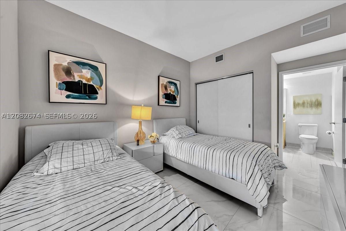16385 Biscayne #804, North Miami Beach FL 33160