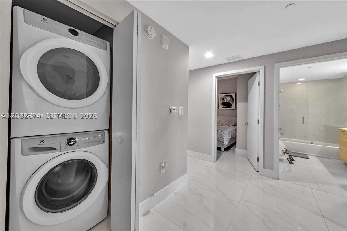 16385 Biscayne #804, North Miami Beach FL 33160