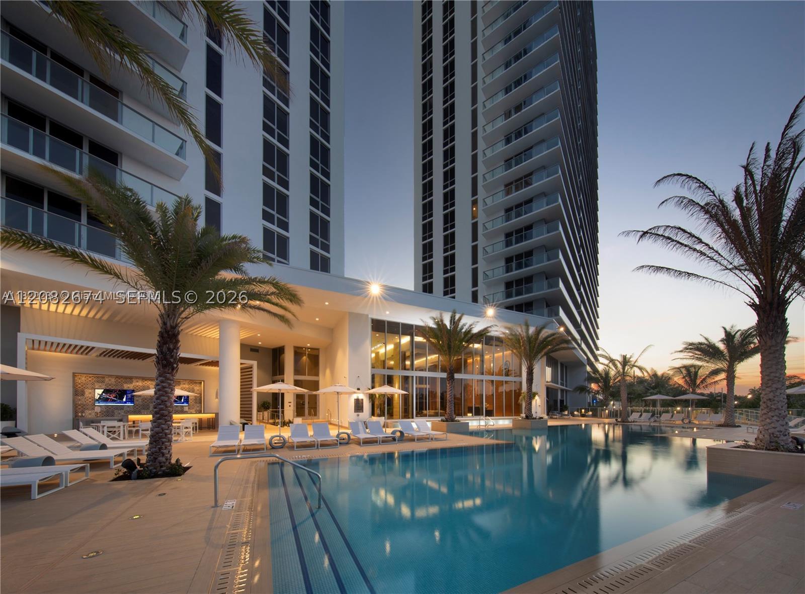 16385 Biscayne #804, North Miami Beach FL 33160