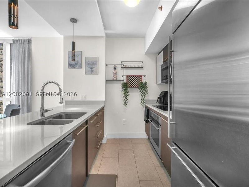 55 SE 6th St #2902, Miami FL 33131