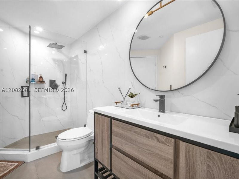 55 SE 6th St #2902, Miami FL 33131