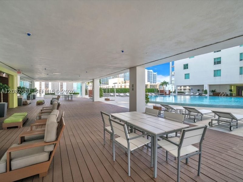 55 SE 6th St #2902, Miami FL 33131