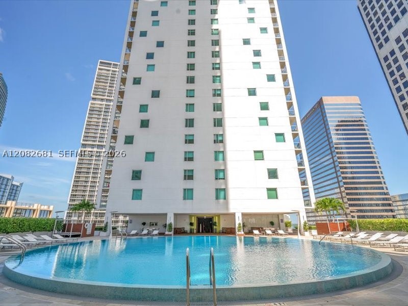 55 SE 6th St #2902, Miami FL 33131
