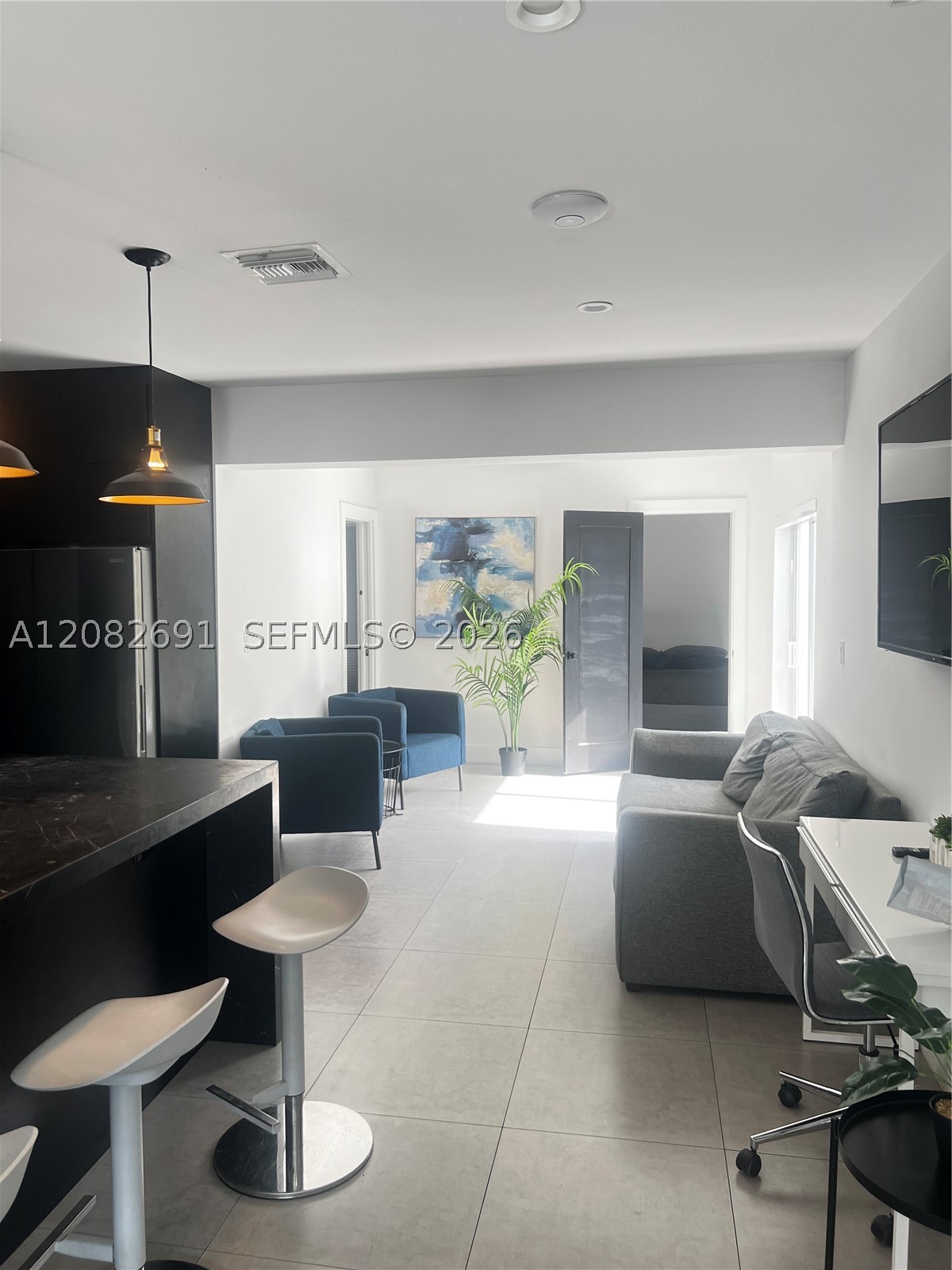 15 NW 52nd St, Miami FL 33127