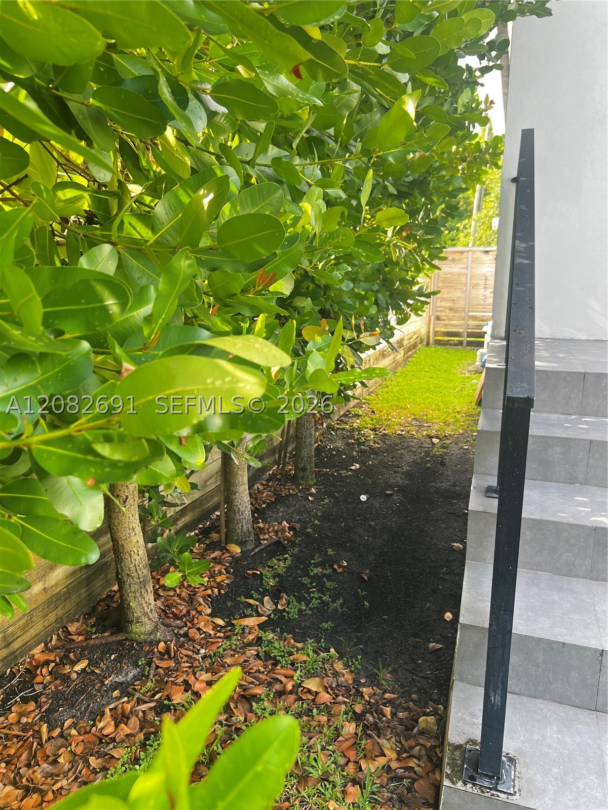 15 NW 52nd St, Miami FL 33127