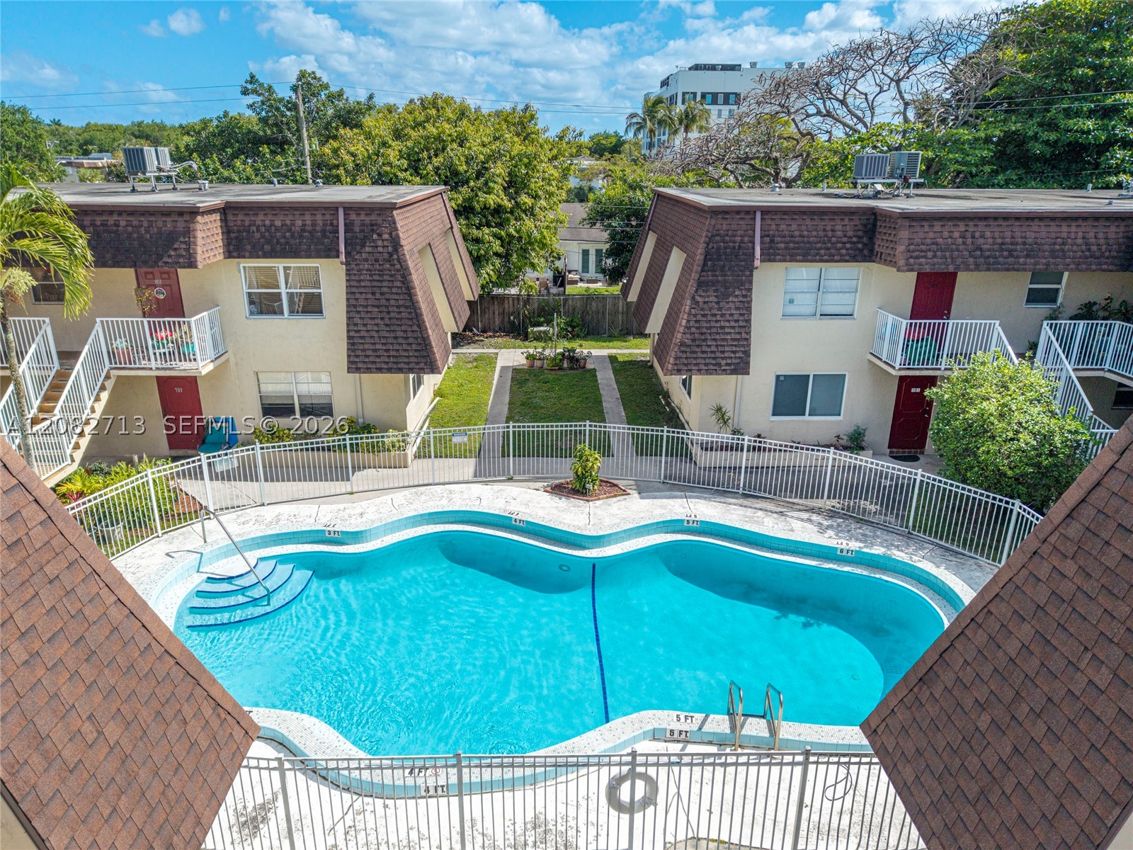 4524 SW 54th St #501-W, Dania Beach FL 33314