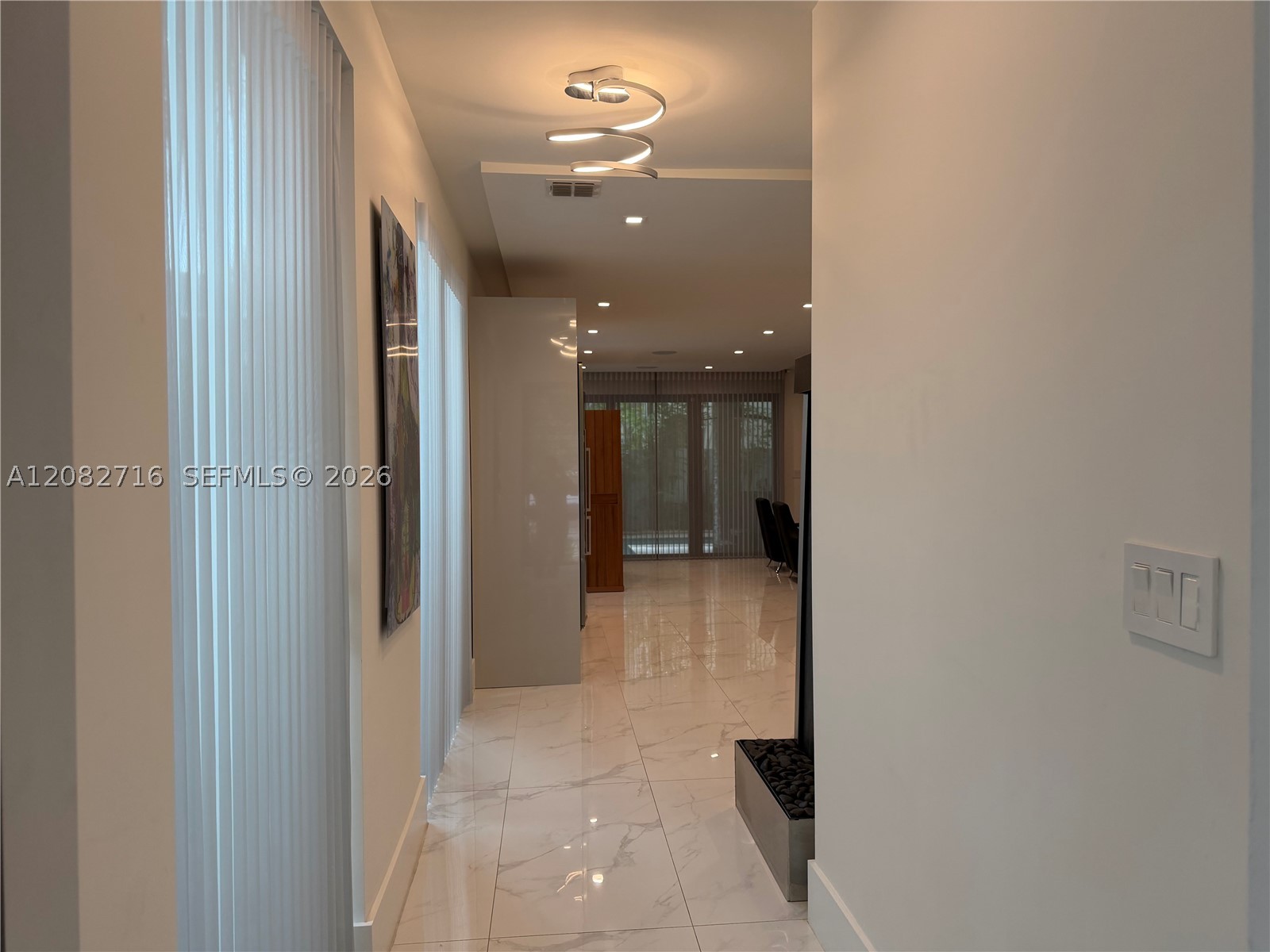 106 NE 16th Ter #106, Fort Lauderdale FL 33301