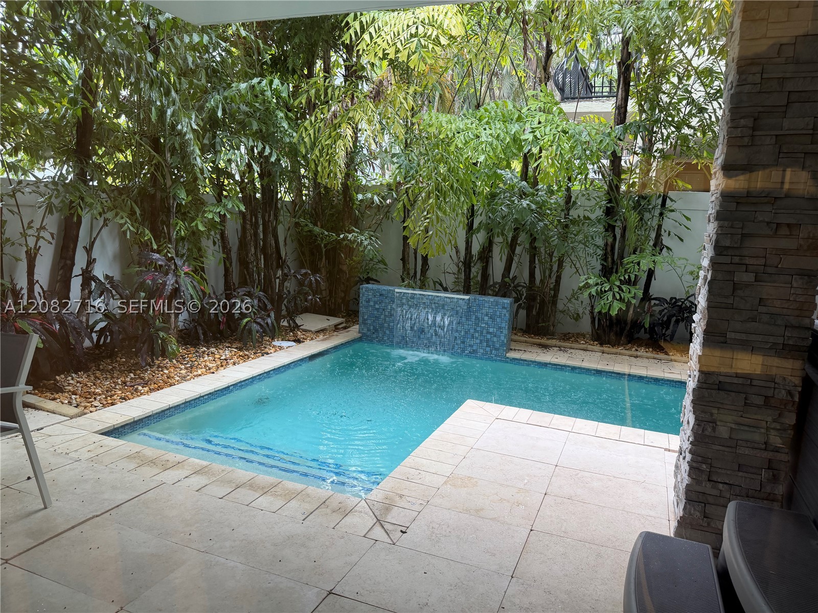 106 NE 16th Ter #106, Fort Lauderdale FL 33301