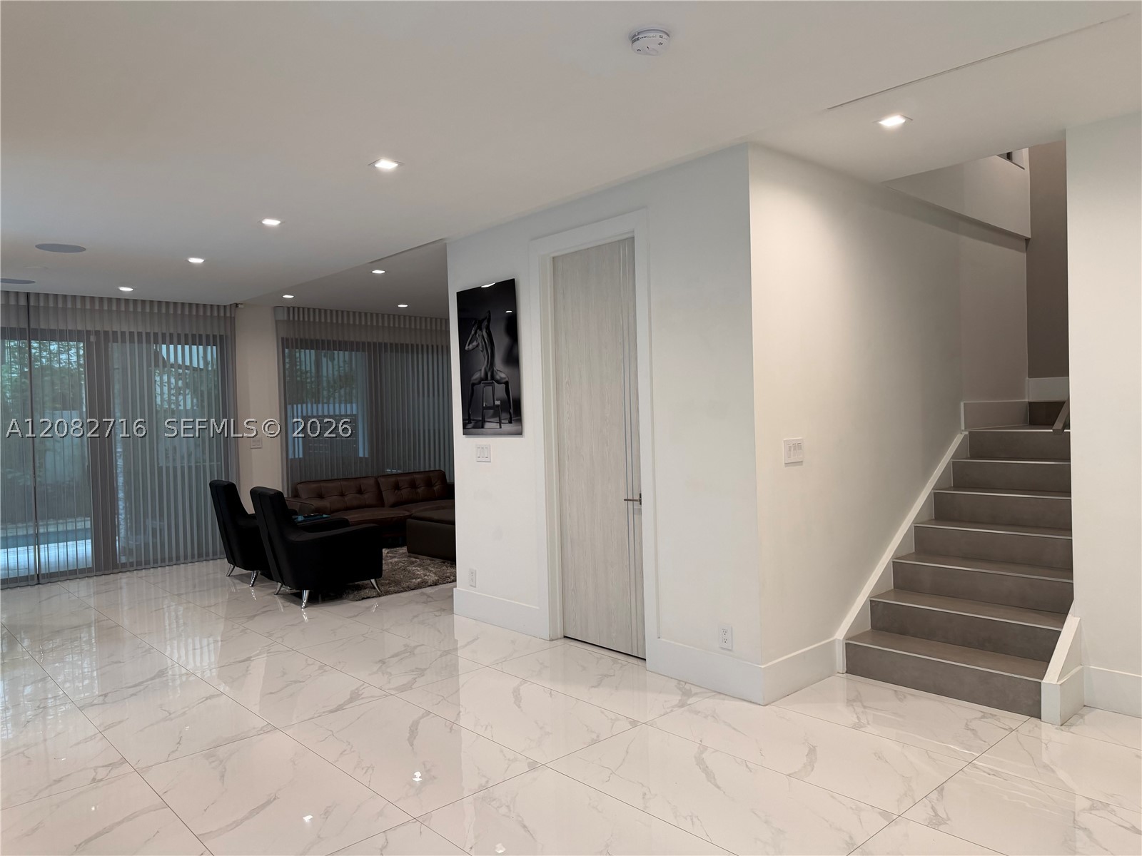 106 NE 16th Ter #106, Fort Lauderdale FL 33301