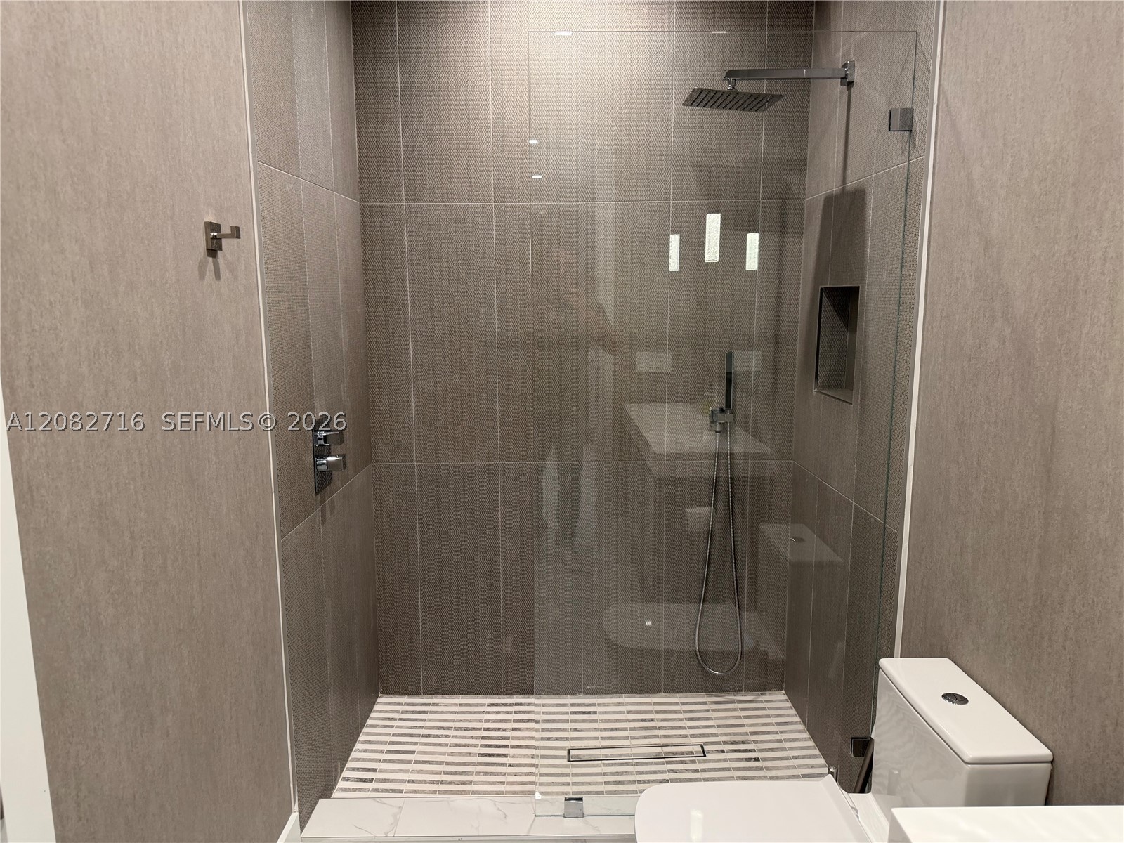 106 NE 16th Ter #106, Fort Lauderdale FL 33301