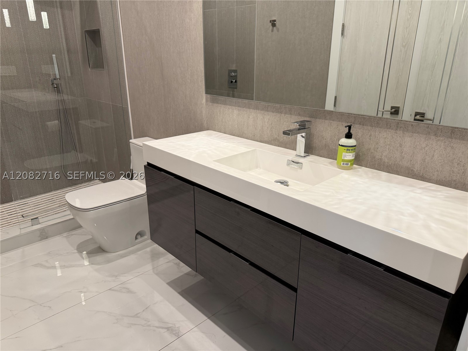 106 NE 16th Ter #106, Fort Lauderdale FL 33301