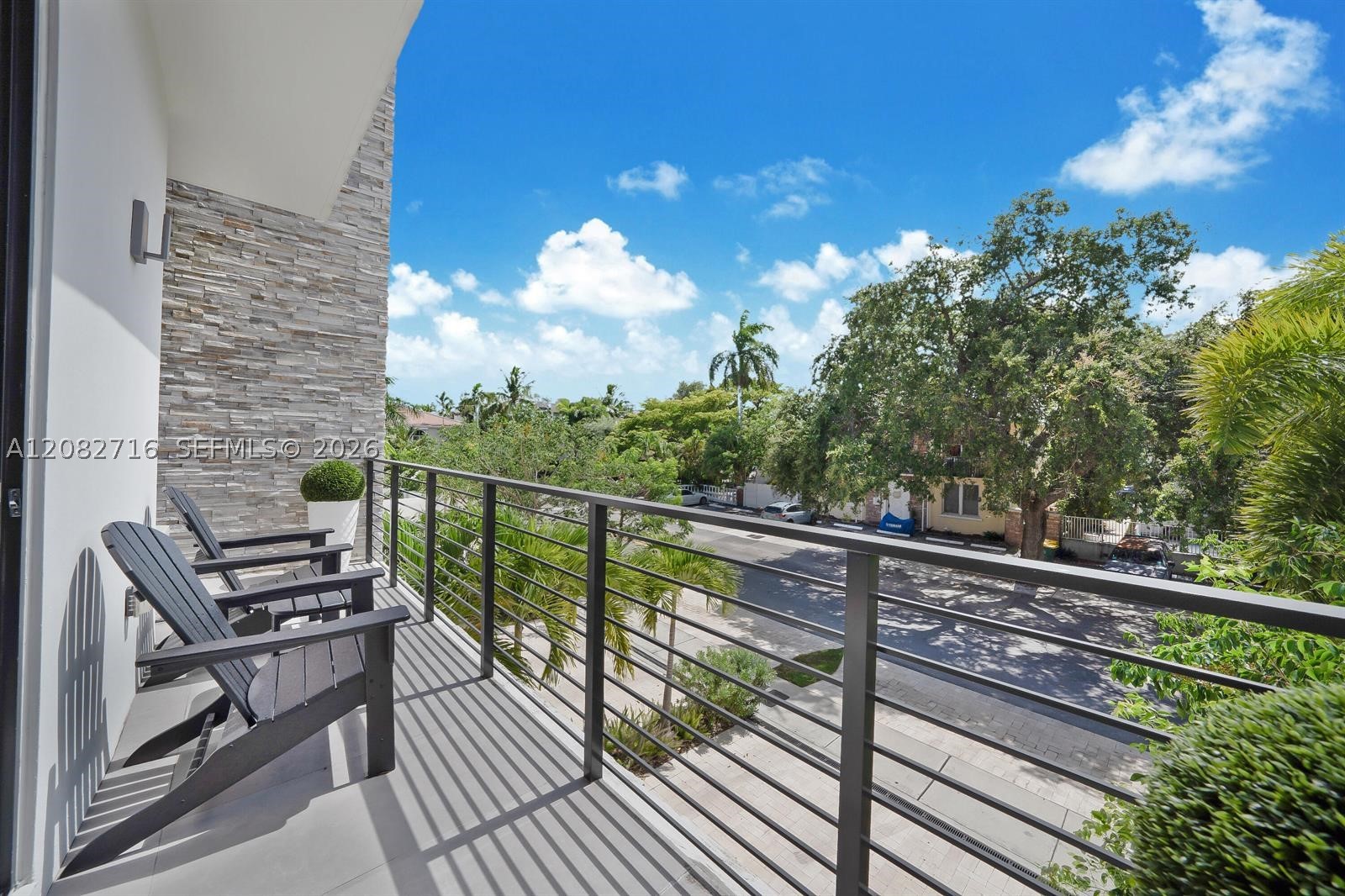 106 NE 16th Ter #106, Fort Lauderdale FL 33301