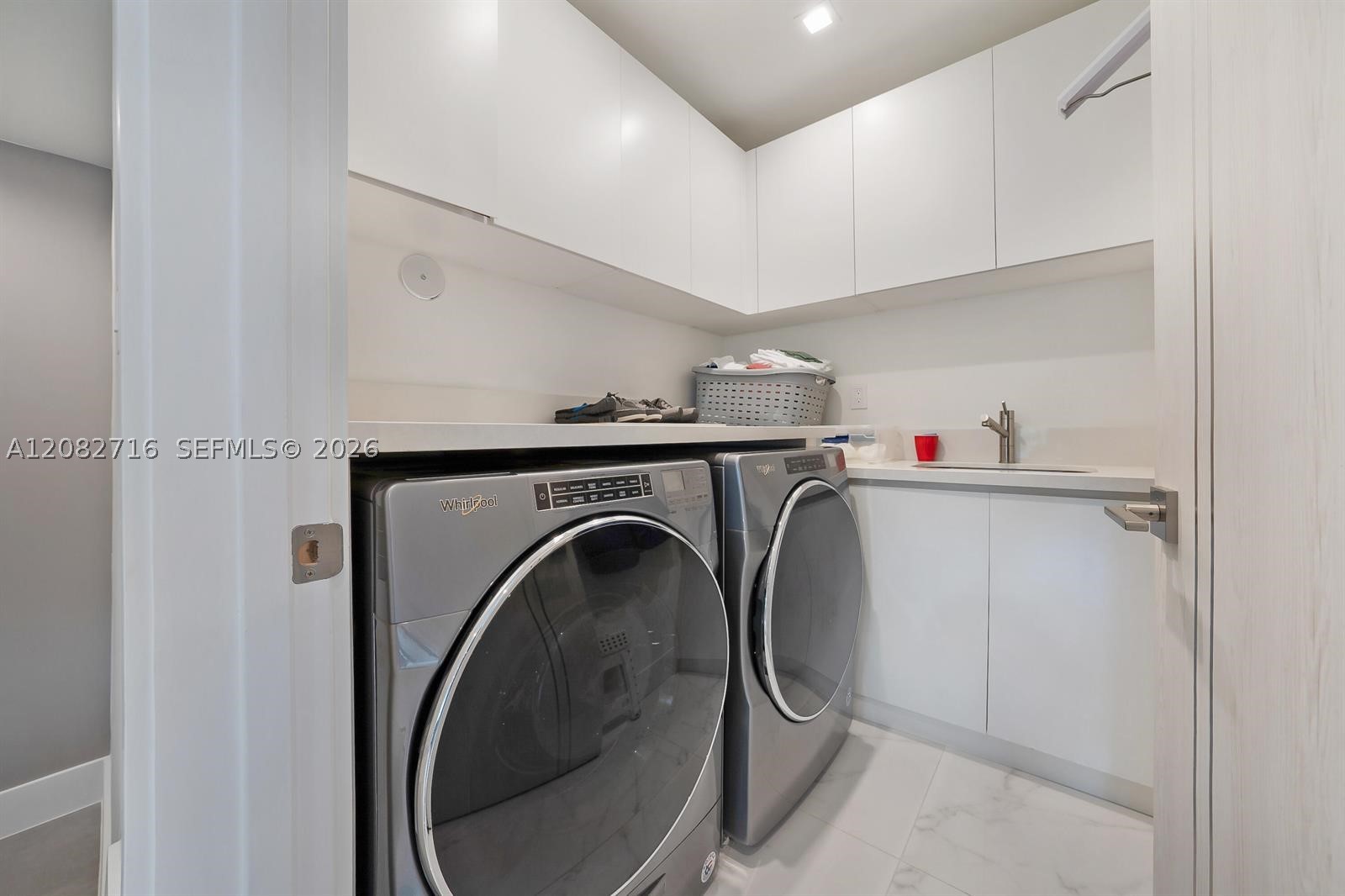 106 NE 16th Ter #106, Fort Lauderdale FL 33301