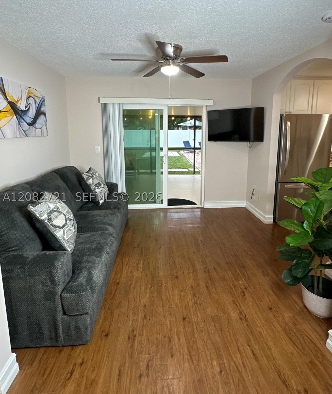 177 Dove Cir, Royal Palm Beach FL 33411