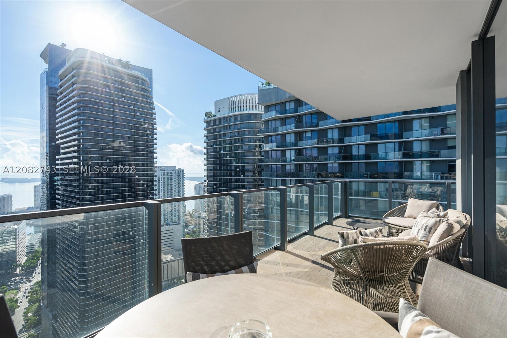 88 SW 7th St #3801, Miami FL 33130