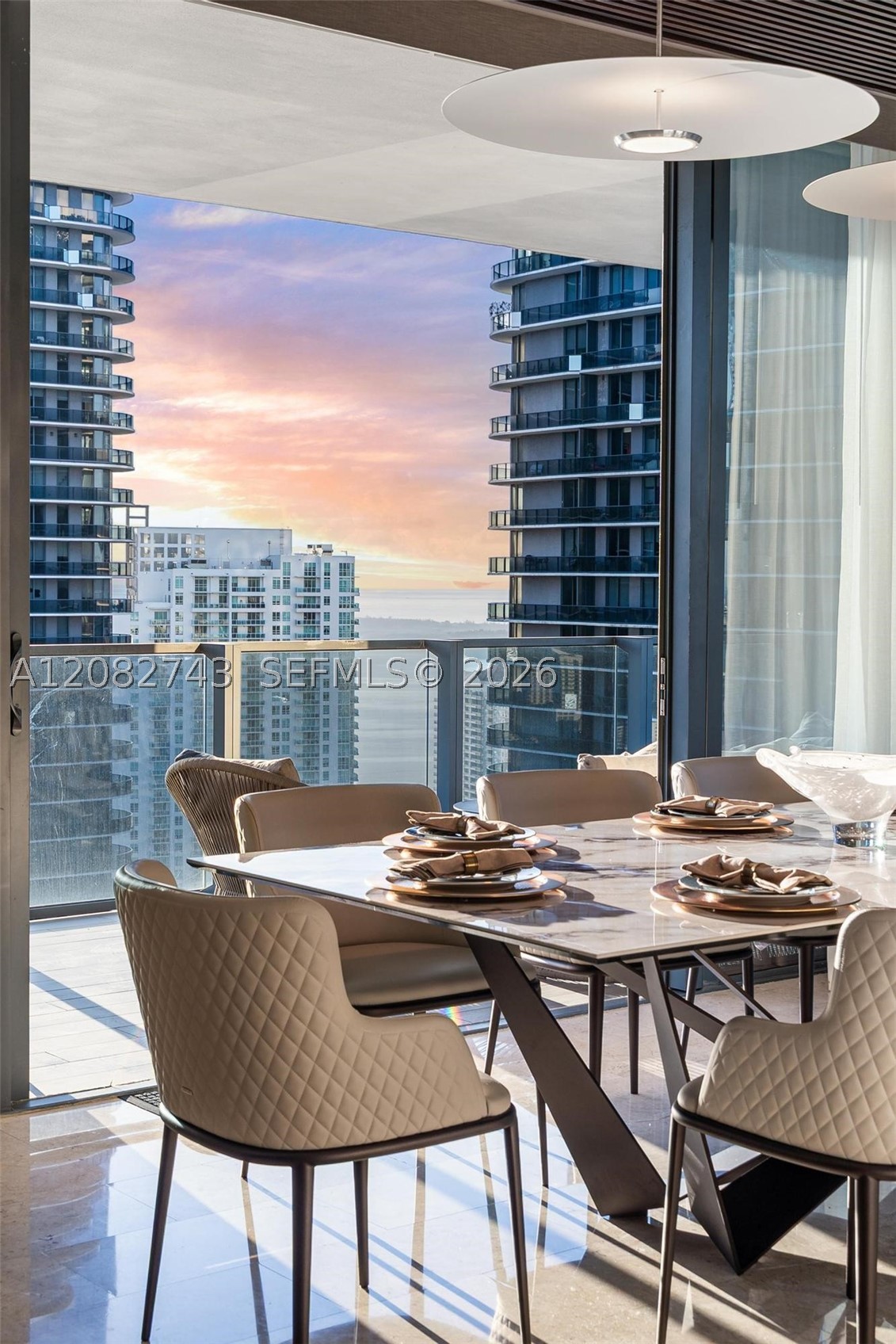 88 SW 7th St #3801, Miami FL 33130