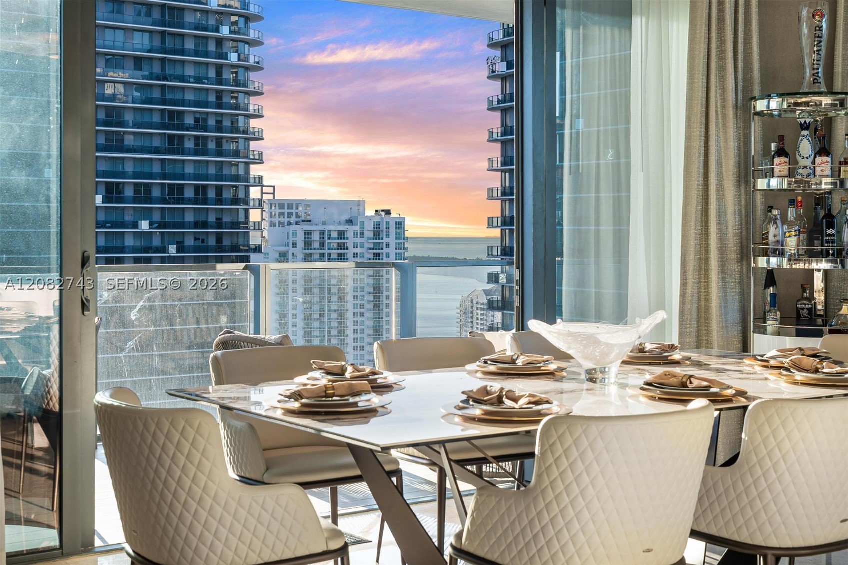 88 SW 7th St #3801, Miami FL 33130
