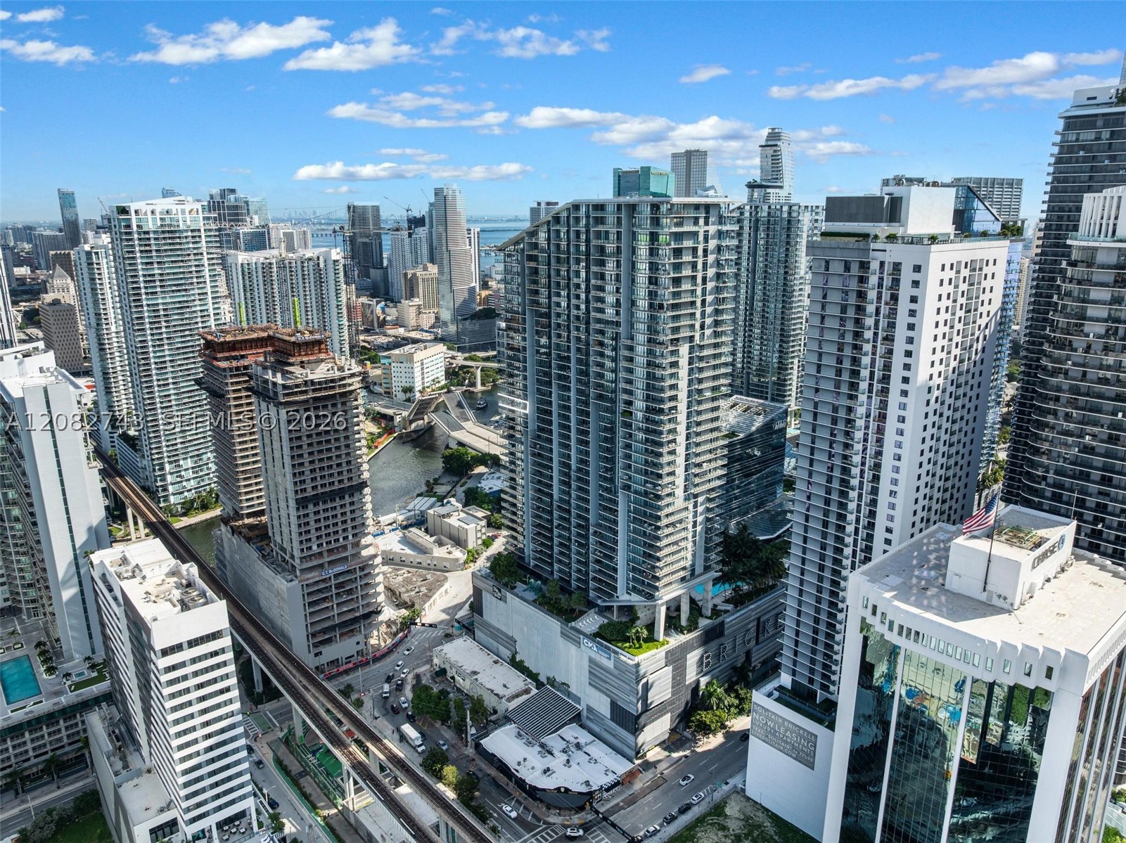 88 SW 7th St #3801, Miami FL 33130