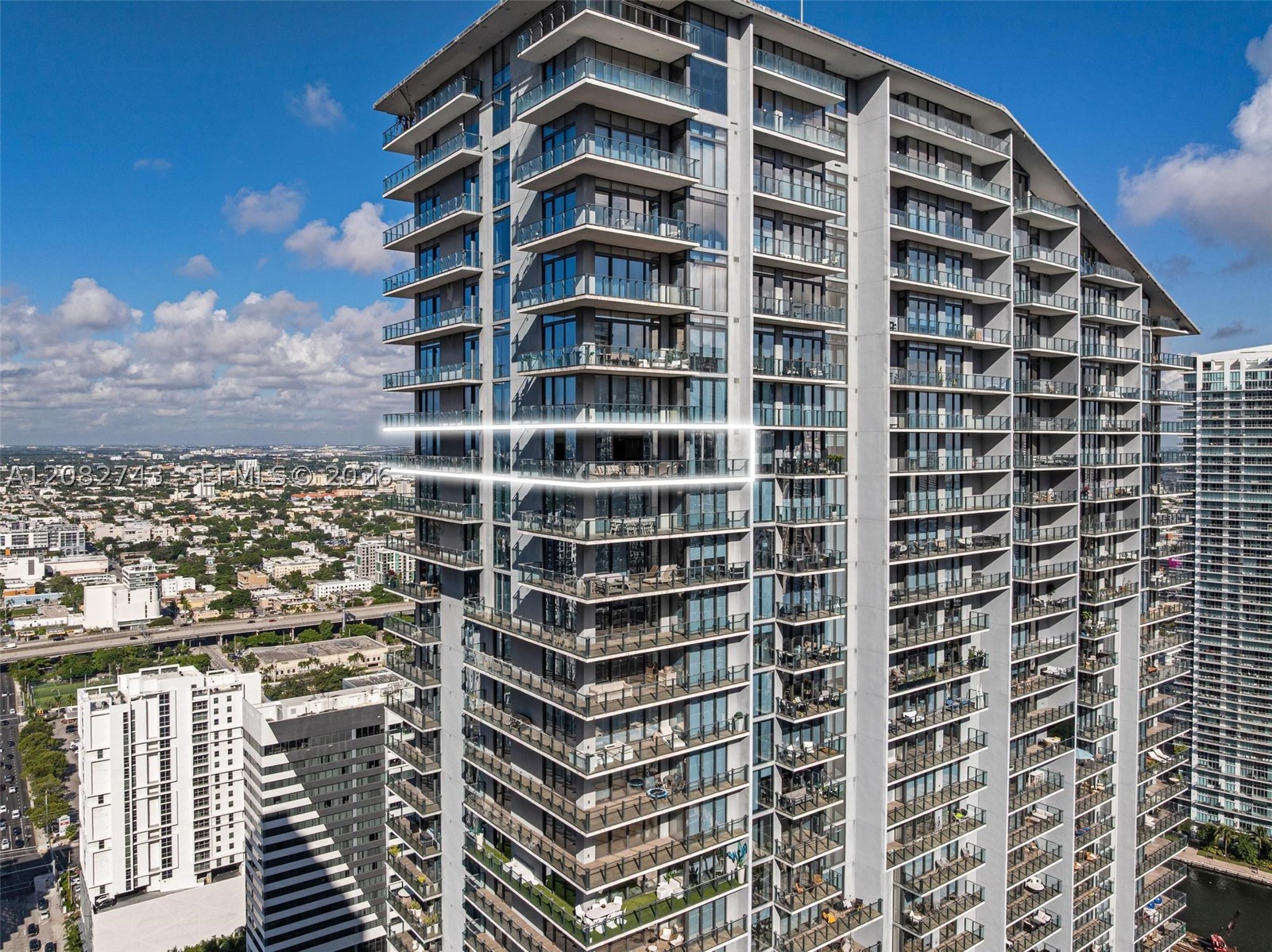 88 SW 7th St #3801, Miami FL 33130
