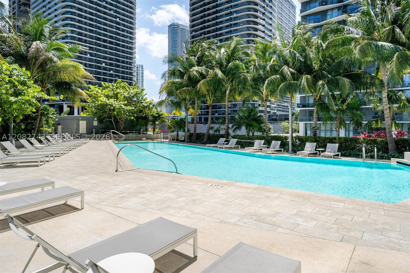88 SW 7th St #3801, Miami FL 33130