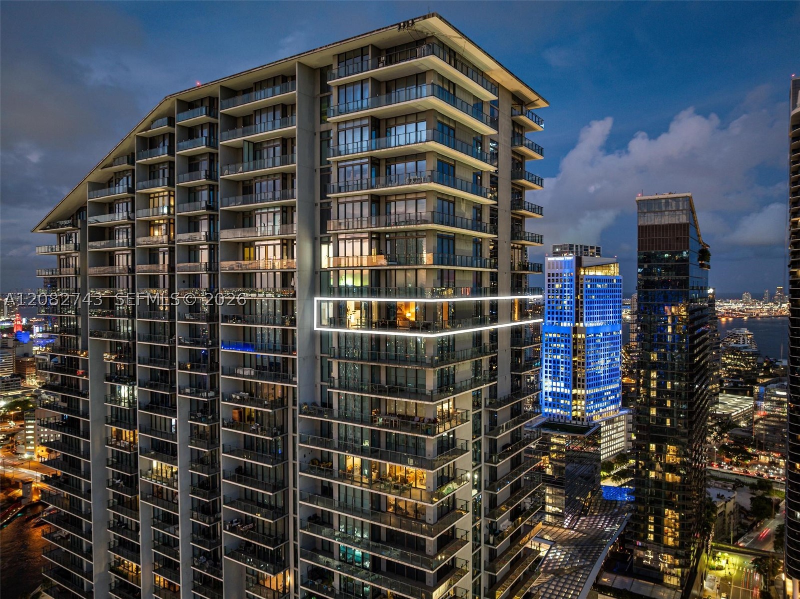 88 SW 7th St #3801, Miami FL 33130
