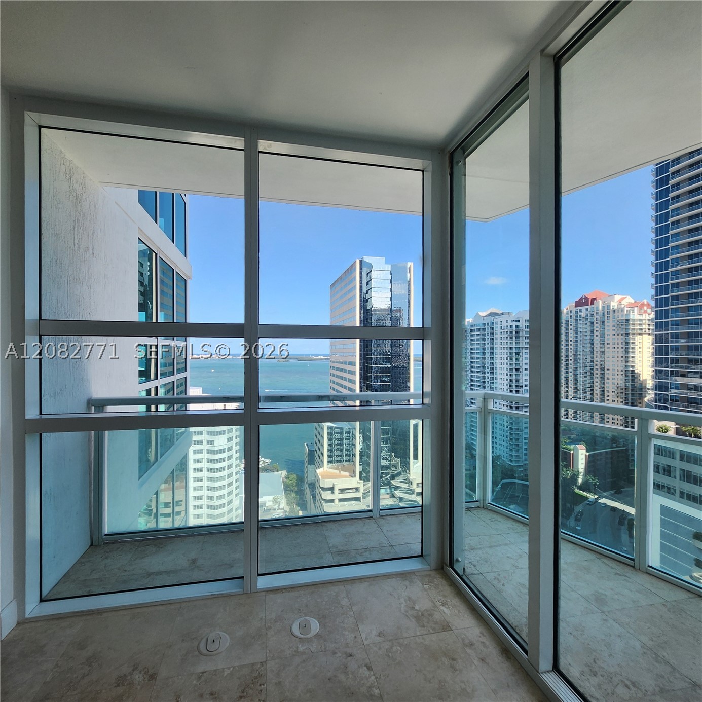 951 Brickell Ave #2510, Miami FL 33131