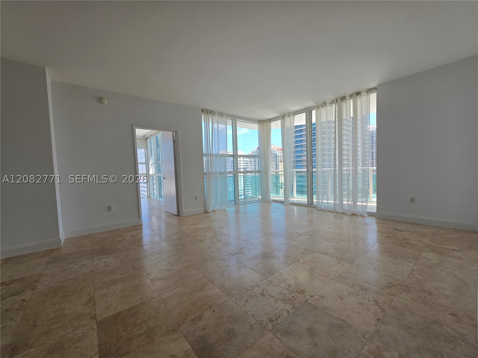 951 Brickell Ave #2510, Miami FL 33131