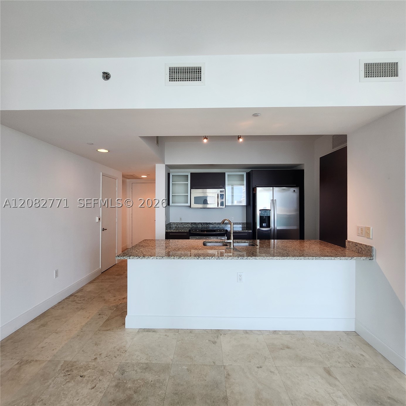 951 Brickell Ave #2510, Miami FL 33131
