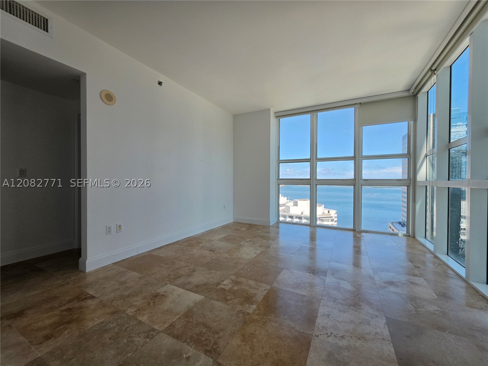 951 Brickell Ave #2510, Miami FL 33131