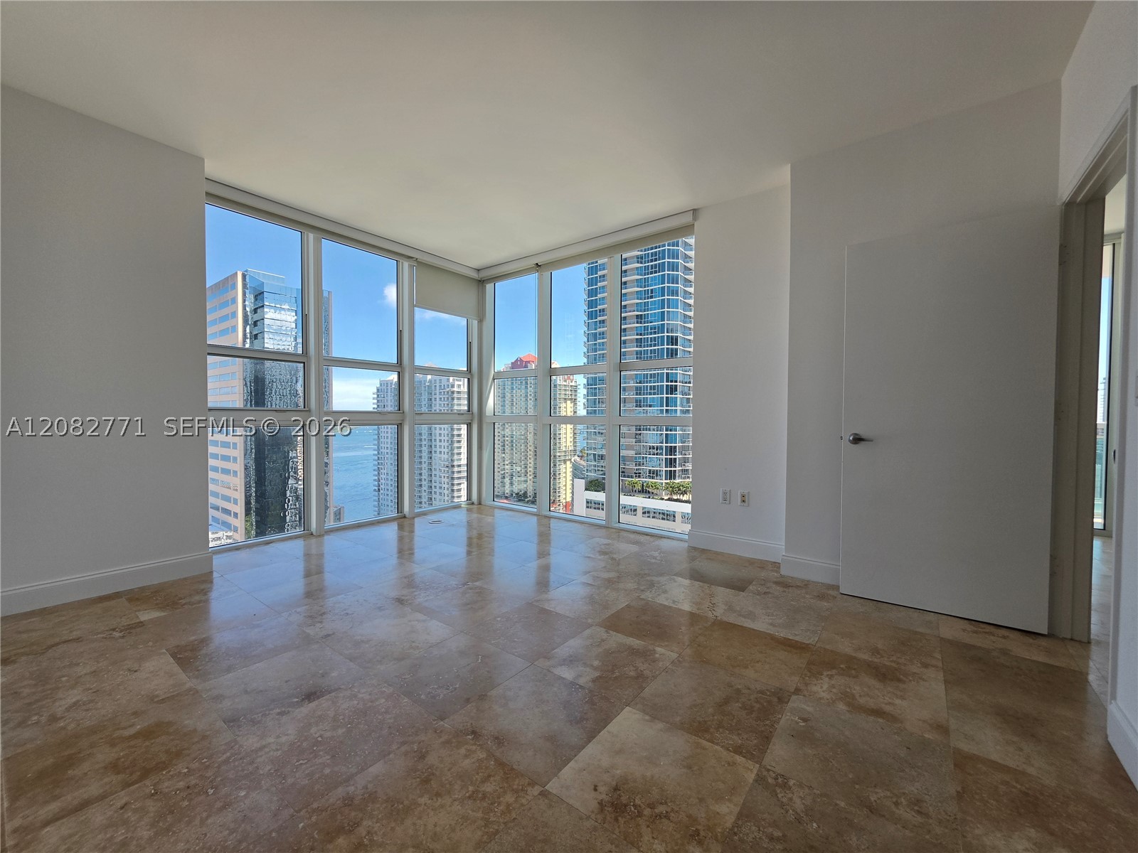 951 Brickell Ave #2510, Miami FL 33131