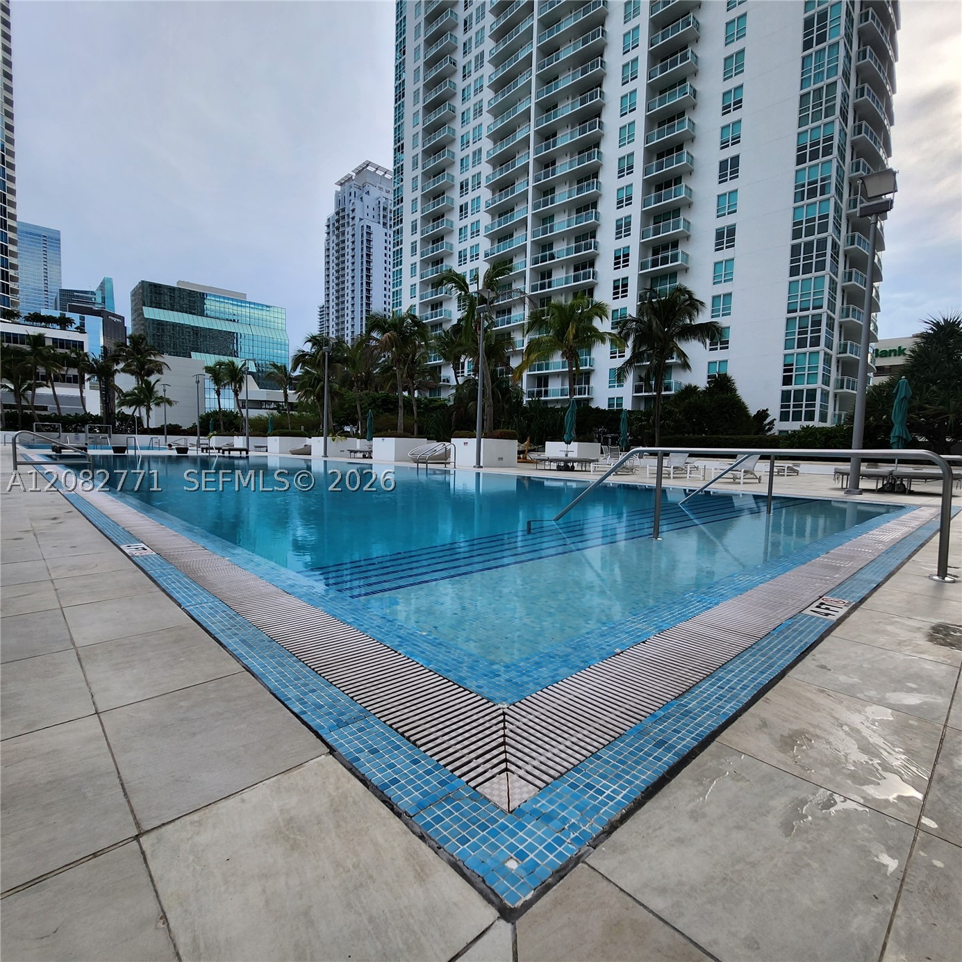 951 Brickell Ave #2510, Miami FL 33131