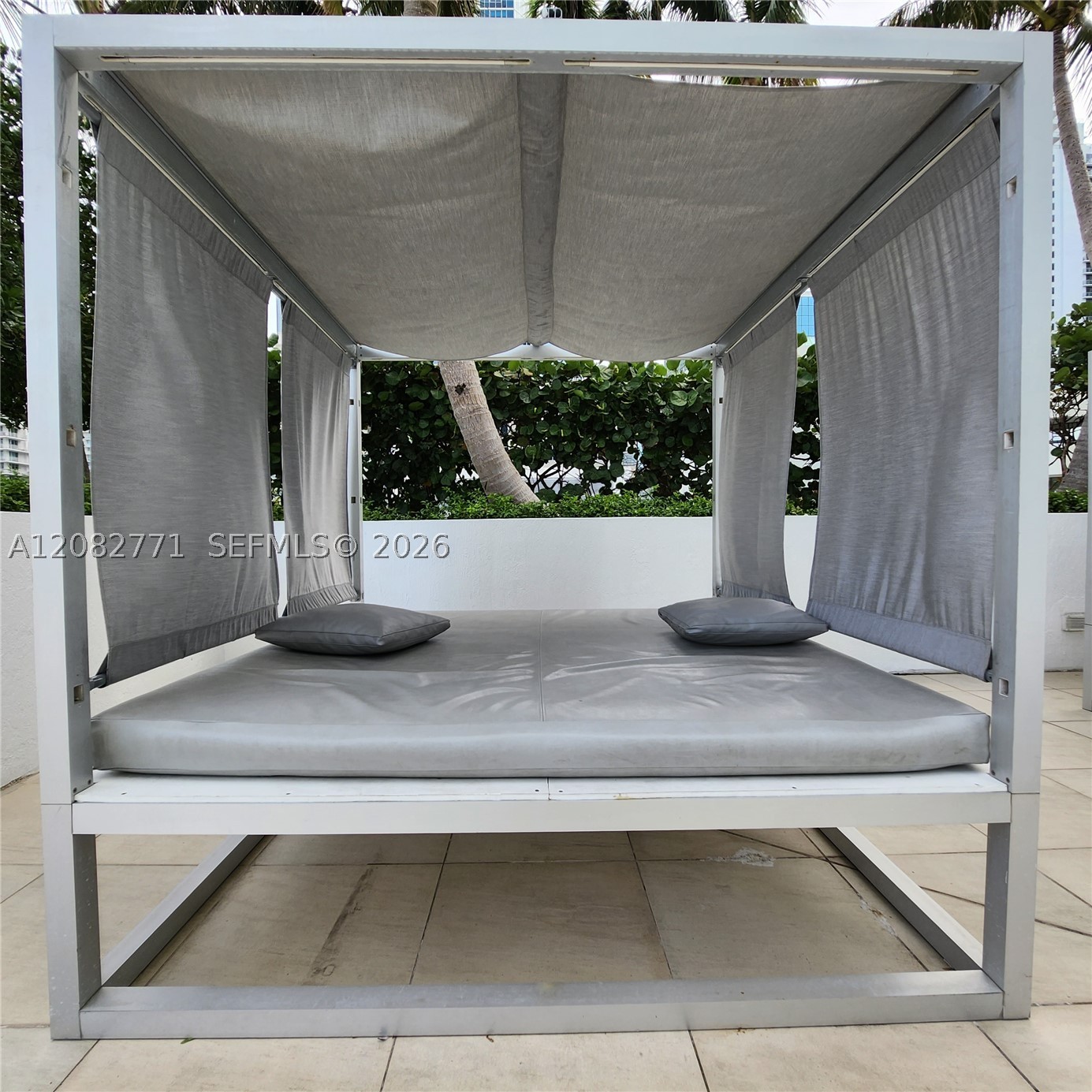 951 Brickell Ave #2510, Miami FL 33131