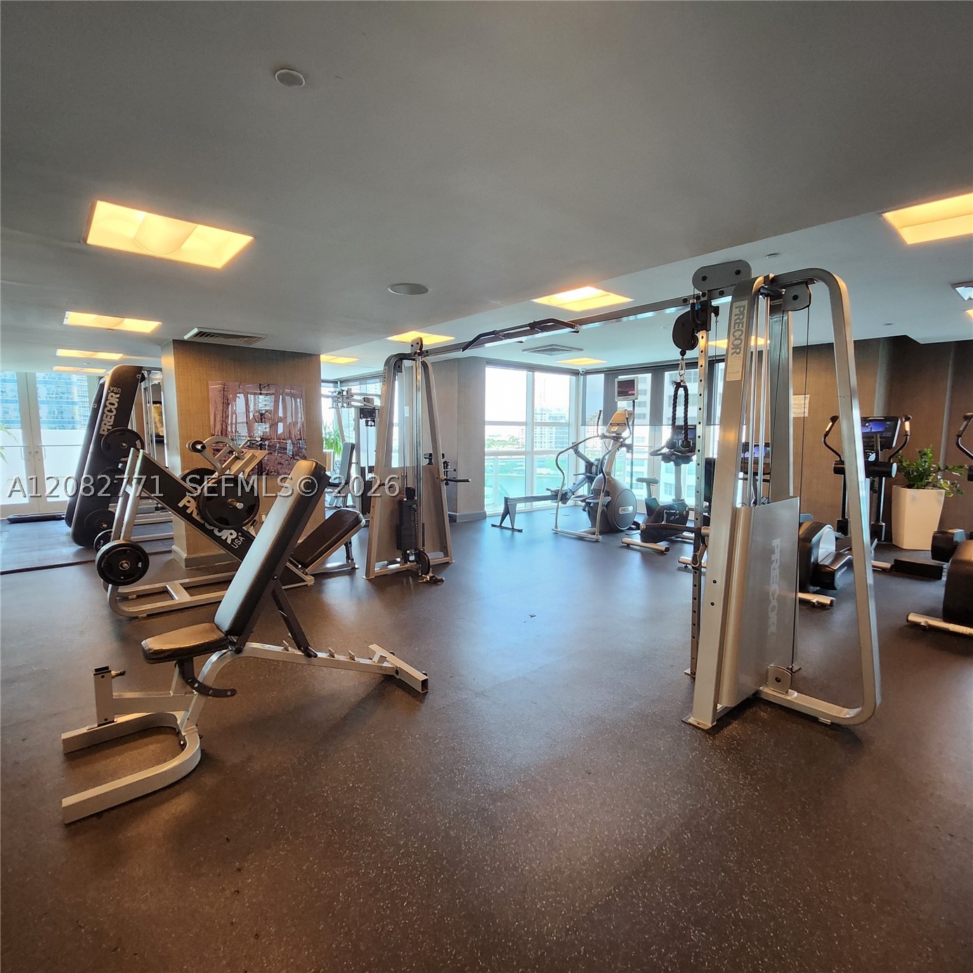 951 Brickell Ave #2510, Miami FL 33131
