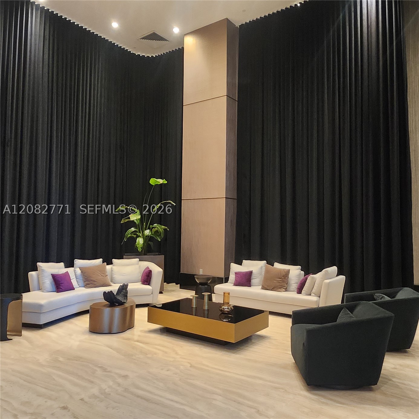 951 Brickell Ave #2510, Miami FL 33131