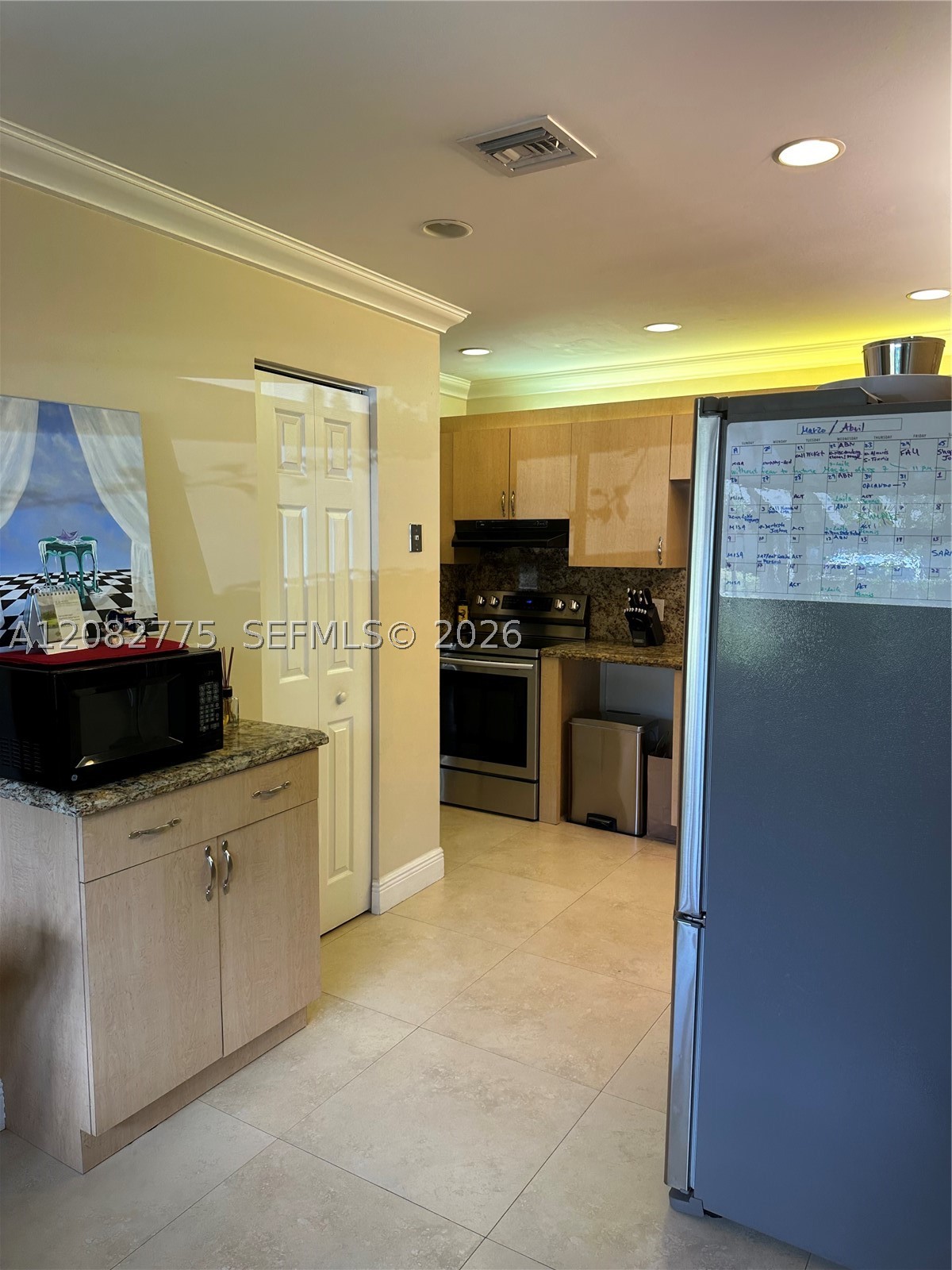 445 Lakeview Dr #1, Weston FL 33326