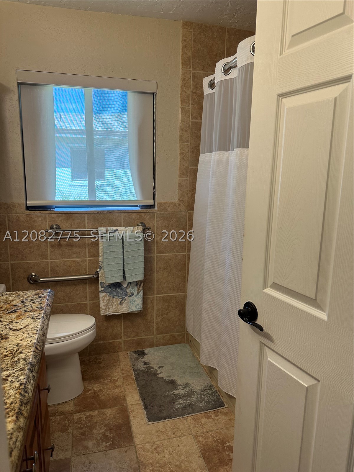445 Lakeview Dr #1, Weston FL 33326