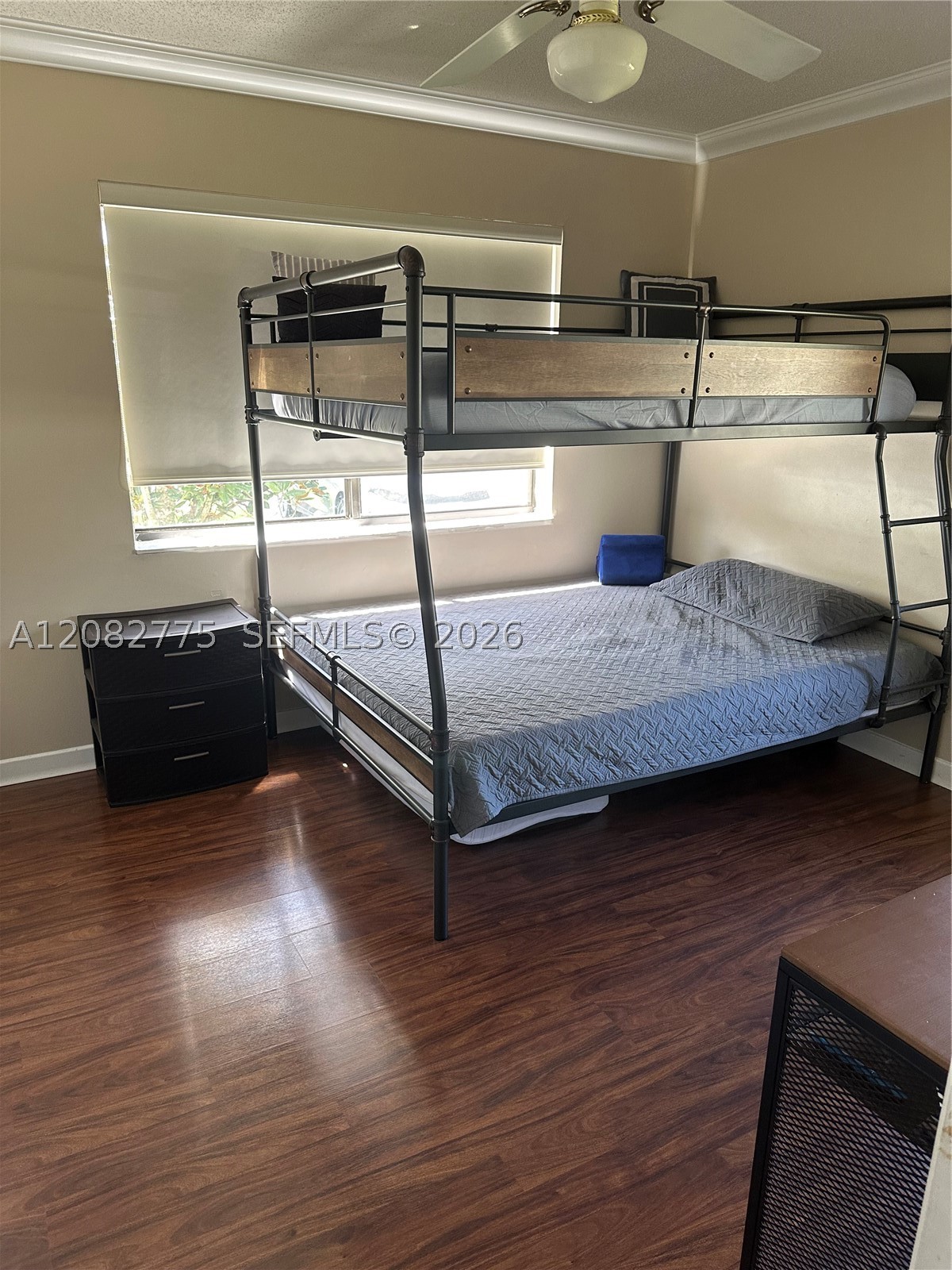 445 Lakeview Dr #1, Weston FL 33326