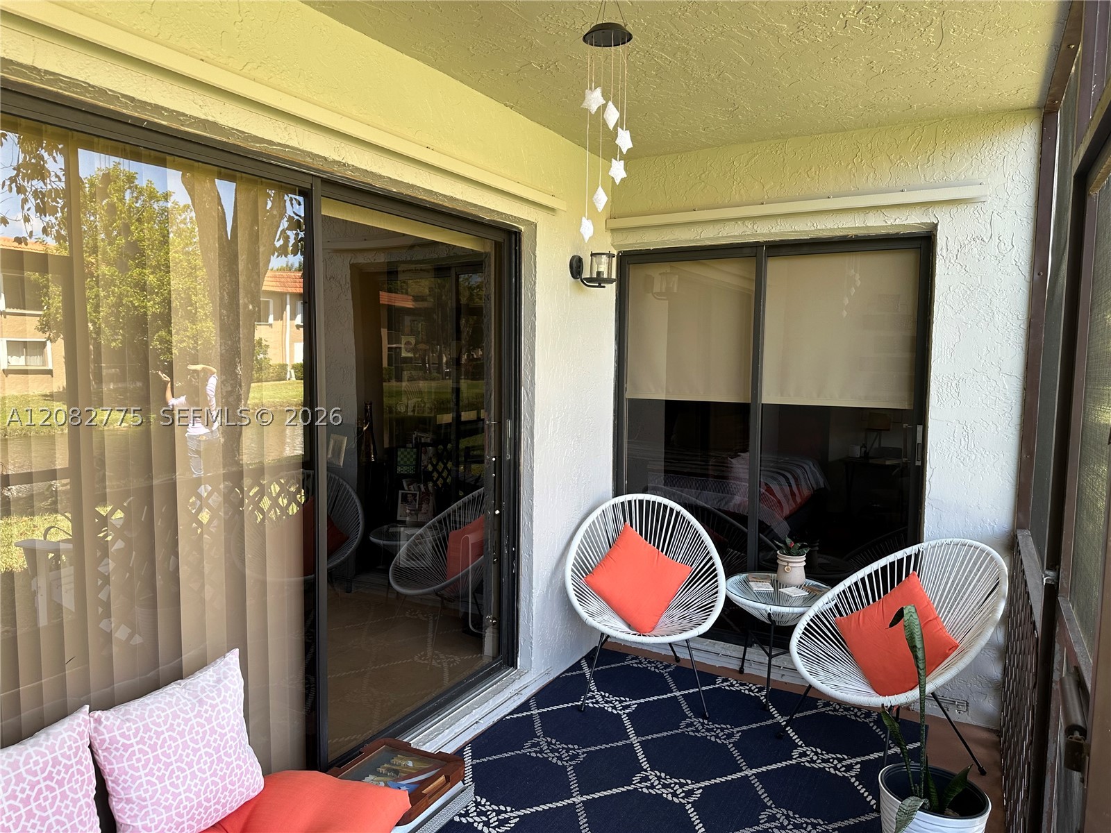 445 Lakeview Dr #1, Weston FL 33326
