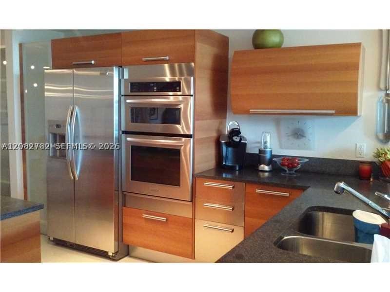 2950 NE 188th St #304, Aventura FL 33180
