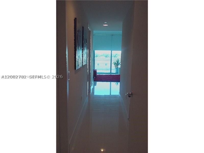 2950 NE 188th St #304, Aventura FL 33180