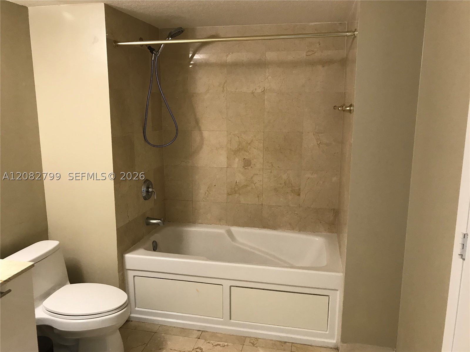 1800 N Bayshore Dr #2204, Miami FL 33132