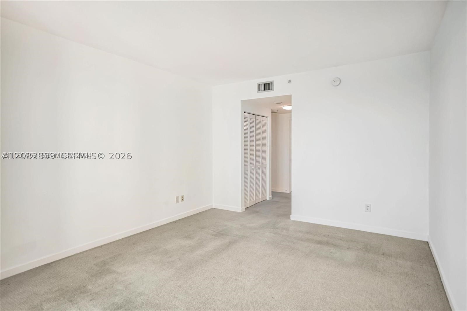 325 NE Biscayne Blvd #1923, Miami FL 33131
